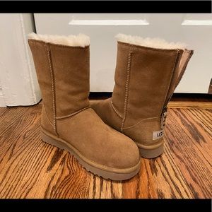 UGG Short Boots Size 6